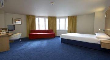 Ramada Encore York Exteriér fotografie