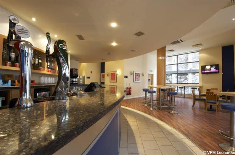 Ramada Encore York Exteriér fotografie